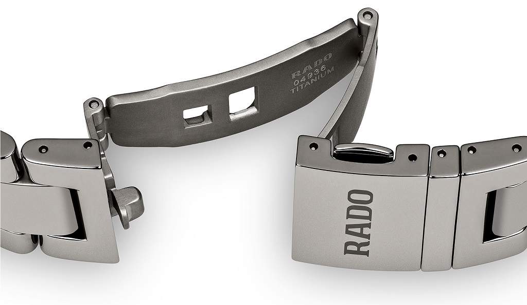 Rado Hyperchrome UTC R32050203 - Orologio automatico uomo GMT acciaio bracciale titanio quadrante blu - Casavola Noci