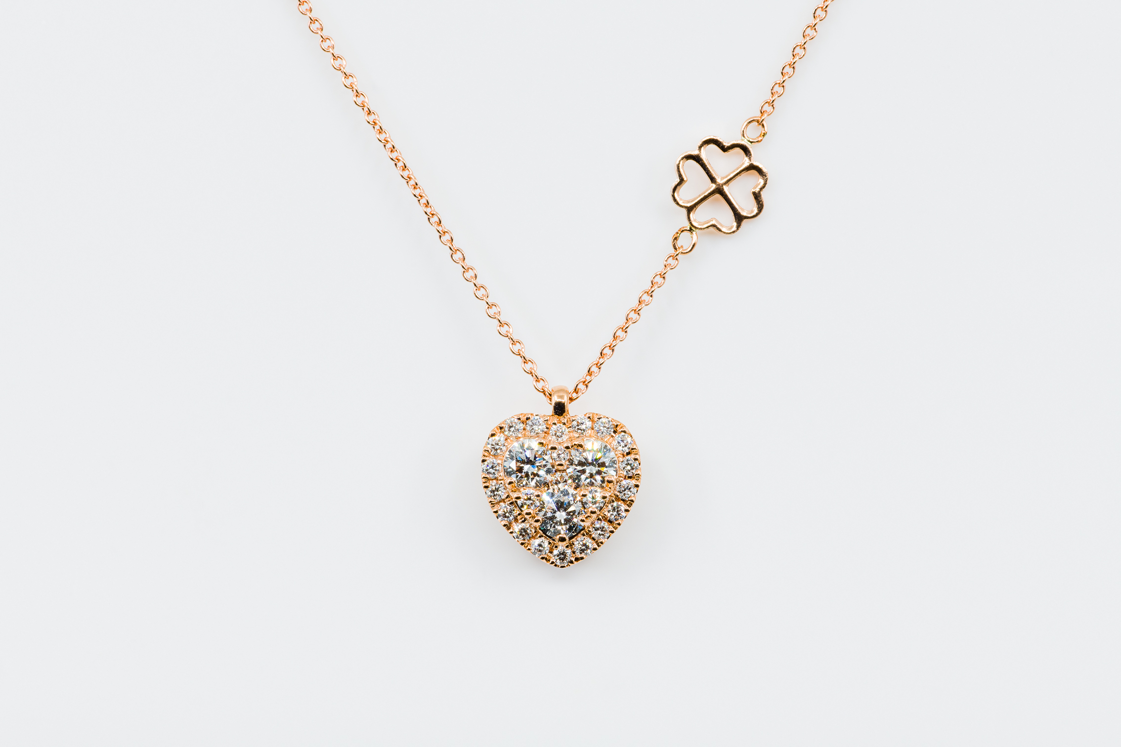 Collana cuore Liberty Rose - Gioielleria Casavola Noci - Idea regalo anniversario matrimonio