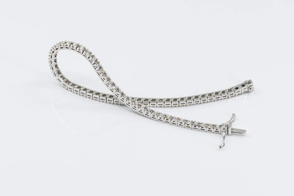 Bracciale tennis diamanti Prestige idea regalo - Gioielleria Casavola Noci