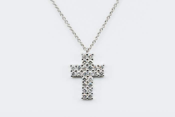 Collana croce diamanti Angelus White Petite - Gioielleria Casavola Noci - idea regalo prima comunione - main