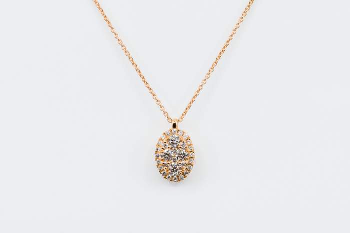 Collana pendente ovale Liberty Rose - Gioielleria Casavola di Noci - idea regalo diamanti oro rosa