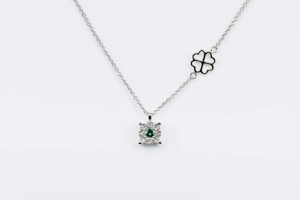 Collana Invisible Beau Émeraude White - Gioielleria Casavola Noci - idea regalo fidanzata - san valentino - natale