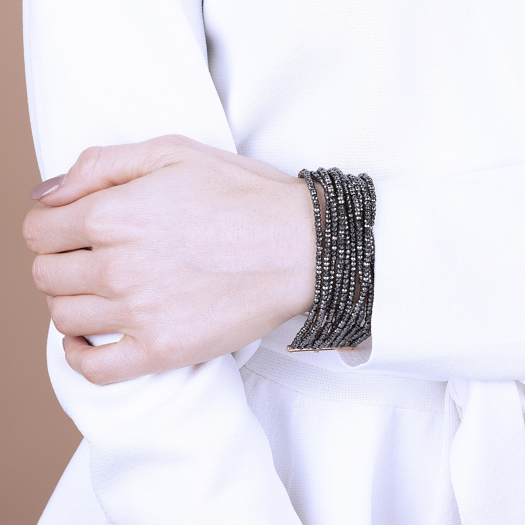 Bracciale multifilo Bronzallure WSBZ00469E idea regalo donna - Gioielleria Casavola Noci - indossato