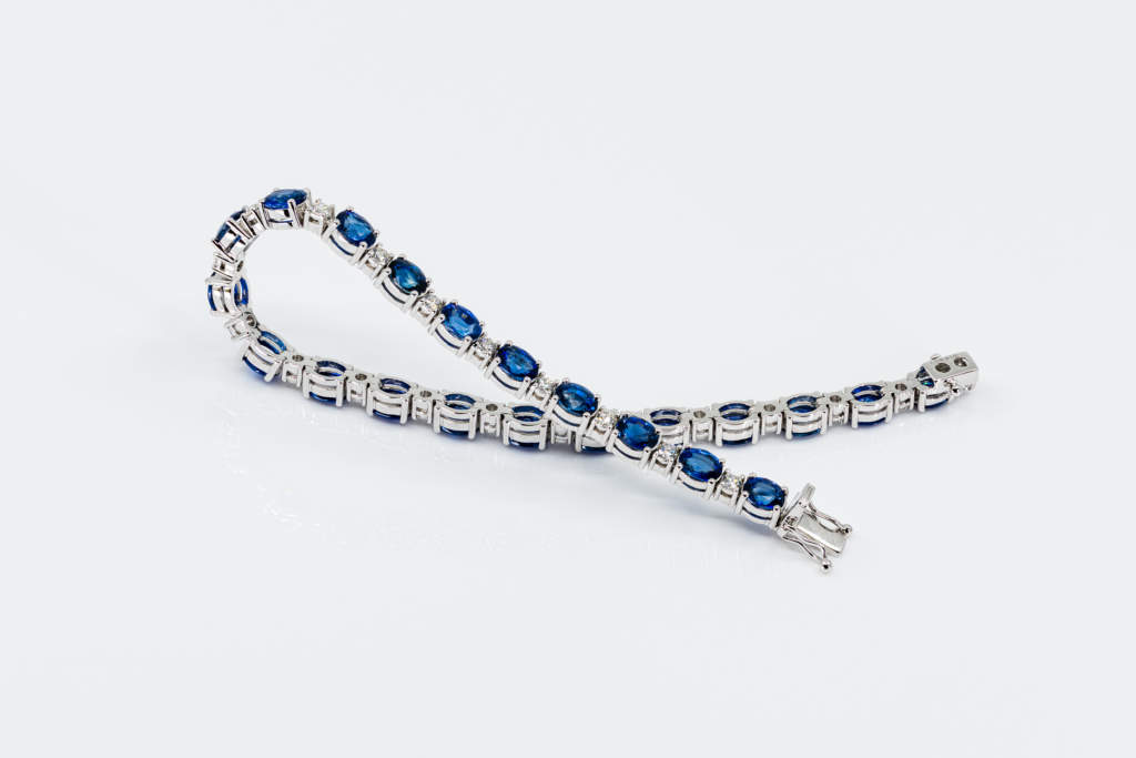 Crivelli bracciale zaffiri ovali e diamanti - Gioielleria Casavola di Noci - idee regalo donne