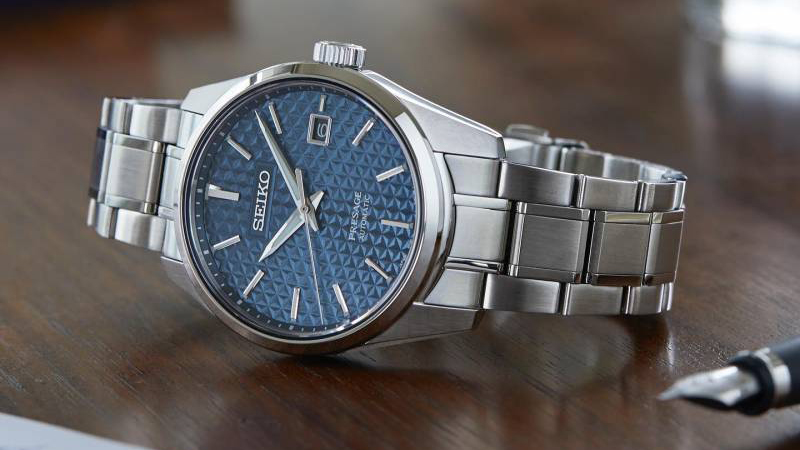 Seiko Orologio Sharp Edge Presage SPB165J1 - Gioielleria Casavola Noci - Still life - idee regalo uomo