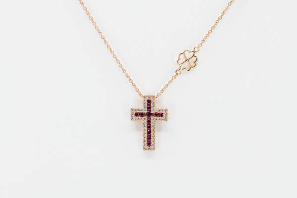 Collana croce Grand Angelus rubini rosè - Gioielleria Casavola Noci - idee regalo battesimo - maschietto e femminuccia