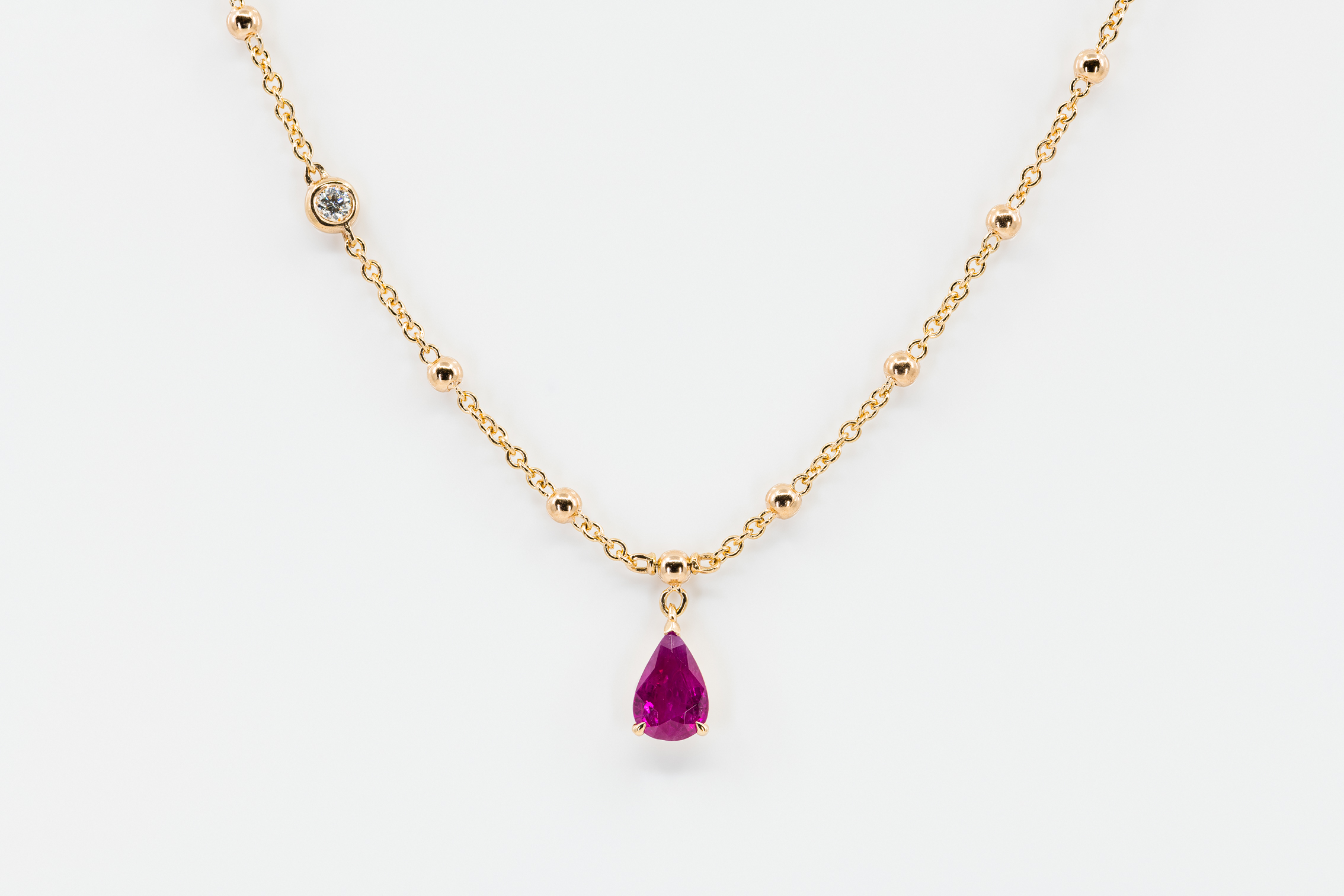 Crivelli pendente goccia rubino - Gioielleria Casavola Noci - idee regalo collana oro rosa