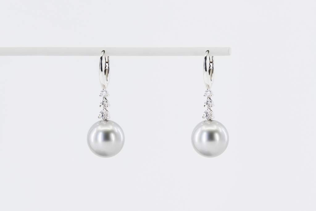 Crivelli orecchini pendenti lunghi perle Tahiti diamanti - Gioielleria Casavola Noci - idee regalo donne - high end luxury earrings