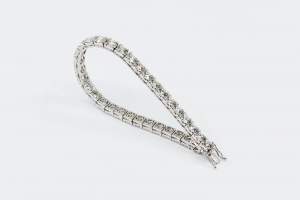 Crivelli bracciale tennis diamanti donna - Gioielleria Casavola Noci - oro bianco - idee regalo