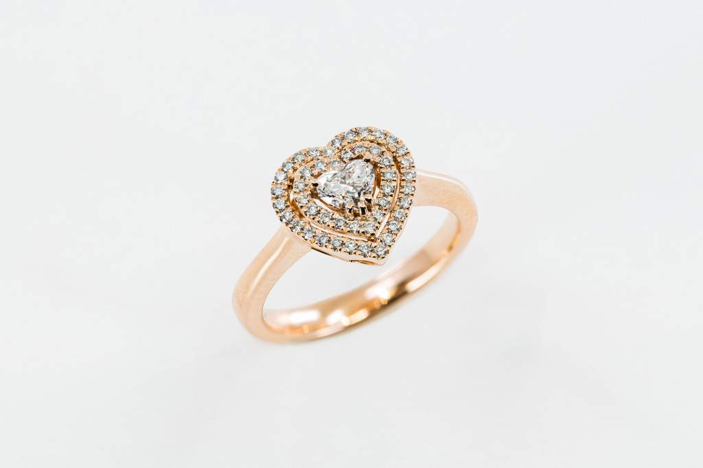 Anello cuore pavè diamanti rose Prestige - Gioielleria Casavola Noci - idee regalo proposta di matrimonio - oro bianco