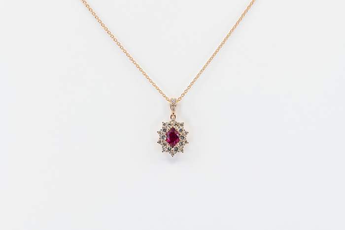 Collana rubino Star Anise Nature Rosè - Gioielleria Casavola Noci - idee regalo anniversario matrimonio - gioiello in oro rosa