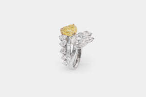 Crivelli anello contrarie fantasia cuore - Gioielleria Casavola di Noci - idee regalo per 25 anni di matrimonio - dettagli oro bianco