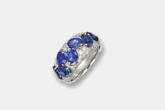 Crivelli anello a fascia diamanti e zaffiri ovali - Gioielleria Casavola di Noci - idee regalo anniversario 30 anni matrimonio - per lei