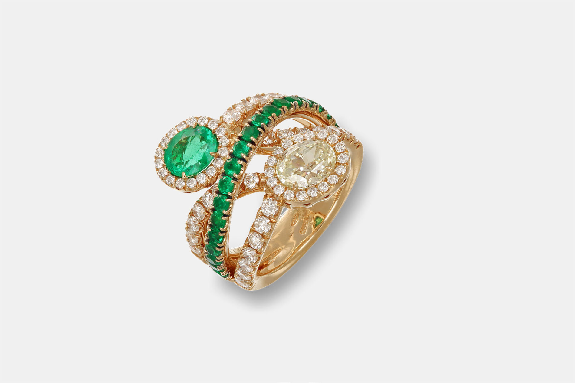 Crivelli anello contrarie diamante giallo e smeraldo pavé - Gioielleria Casavola di Noci - idee regalo anniversario 40 anni matrimonio - per lei