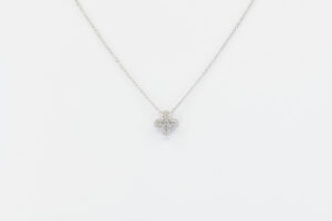 Collana croce Angelus Soft Small White - Gioielleria Casavola di Noci - idee regalo prima comunione - oro bianco