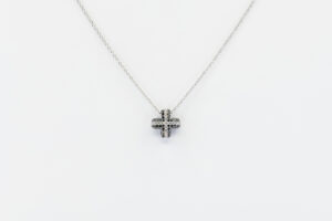 Collana croce diamanti Angelus Soft Small White - Gioielleria Casavola di Noci - idee regalo uomo religioso - oro bianco