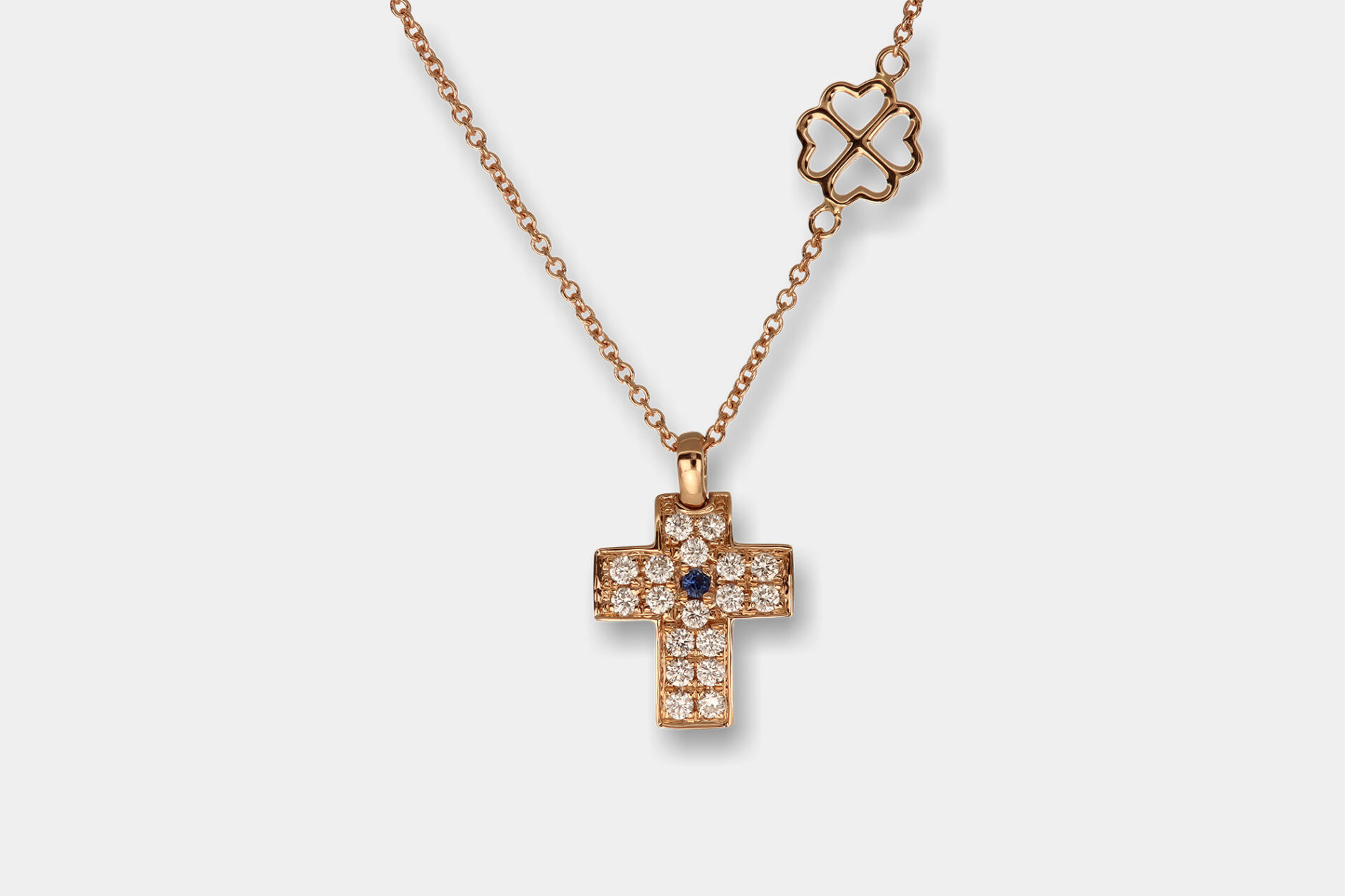 Collana croce diamanti e zaffiro Angelus Rosé Light - Gioielleria Casavola di Noci - idee regalo battesimo importante
