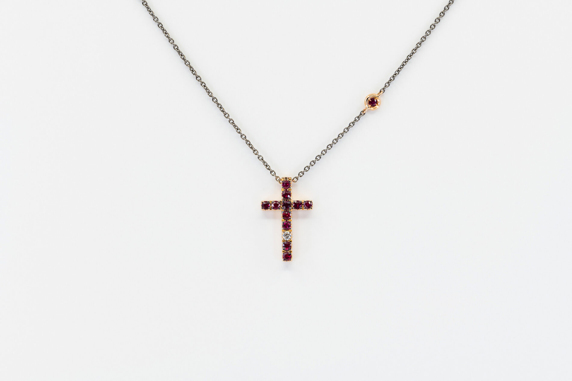 Collana croce rubini Angelus Auctus Rosé - Gioielleria Casavola di Noci - idee regalo cresima maschio padrino - oro rosa