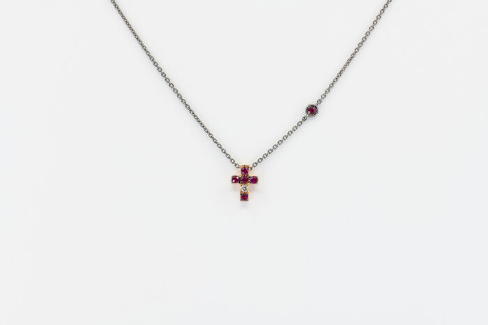 Collana croce rubini Angelus Redux Rosé - Gioielleria Casavola di Noci - idee regalo cresima ragazzo - oro rosa