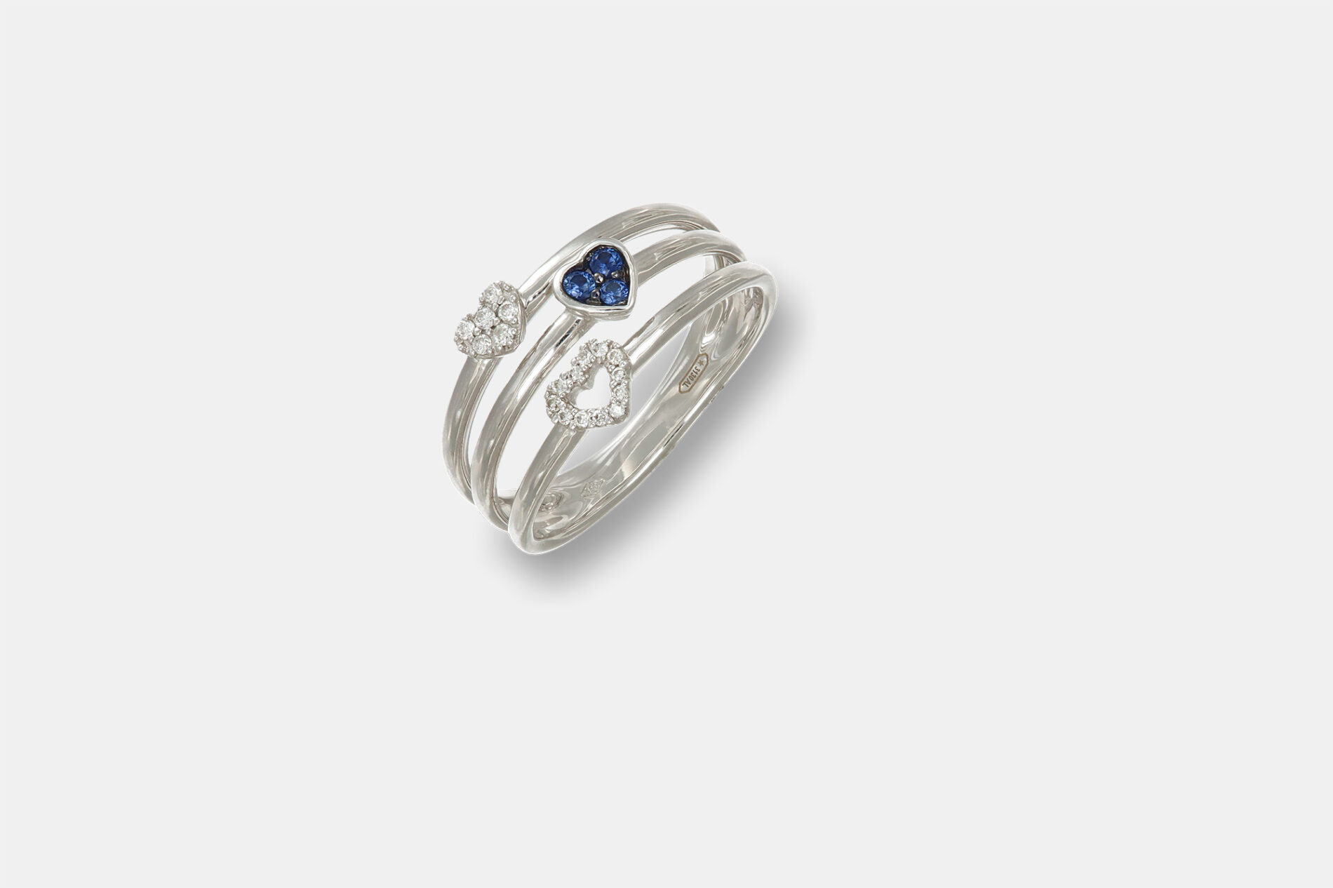 Crivelli anello tre cuori diamanti e zaffiri - Gioielleria Casavola di Noci - idee regalo compleanno fidanzata