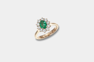 Anello rosetta smeraldo diamanti Prestige Rosé - Gioielleria Casavola di Noci - idee regalo moglie compleanno 50 anni - per lei
