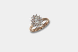 Anello solitario diamante goccia Rosé Prestige - Gioielleria Casavola di Noci - idee per proposta di matrimonio - fidanzamento - oro rosa