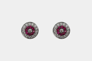 Orecchini pavé rubini e diamanti White Prestige - Gioielleria Casavola di Noci - idee regalo per compleanno donna 50 anni