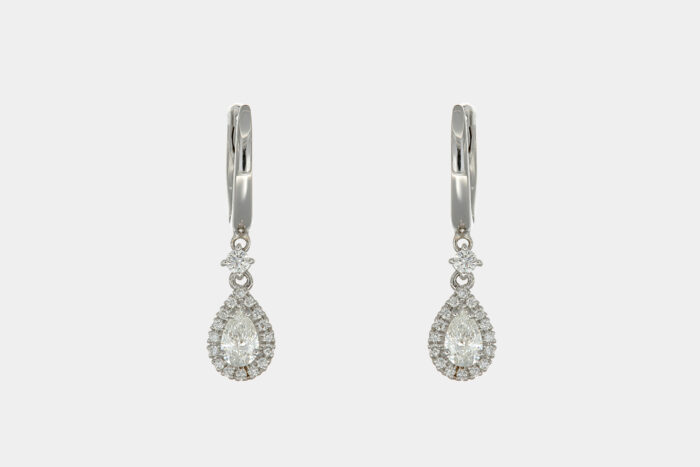 Crivelli orecchini diamanti goccia monachella - Gioielleria Casavola di Noci - idee regalo compleanno mamma 50 anni - realizzati in oro bianco