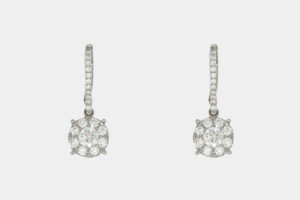Orecchini Invisible pendenti oro bianco - Gioielleria Casavola di Noci - idee regalo per neo mamma - con diamanti