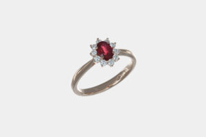 Anello rubino 0.64 ct Gerbera Nature Rosé - Gioielleria Casavola di Noci - idee regalo per compleanno 50 anni moglie - oro rosa e diamanti
