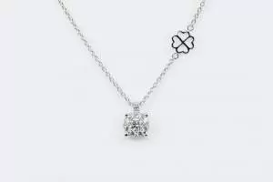 Collana oro bianco Invisible - Gioielleria Casavola Noci - idee regalo donna